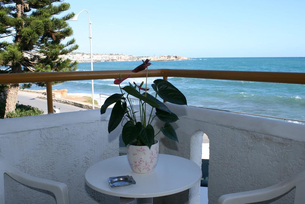 Blue Bay Apartments Hersonissos  Luaran gambar