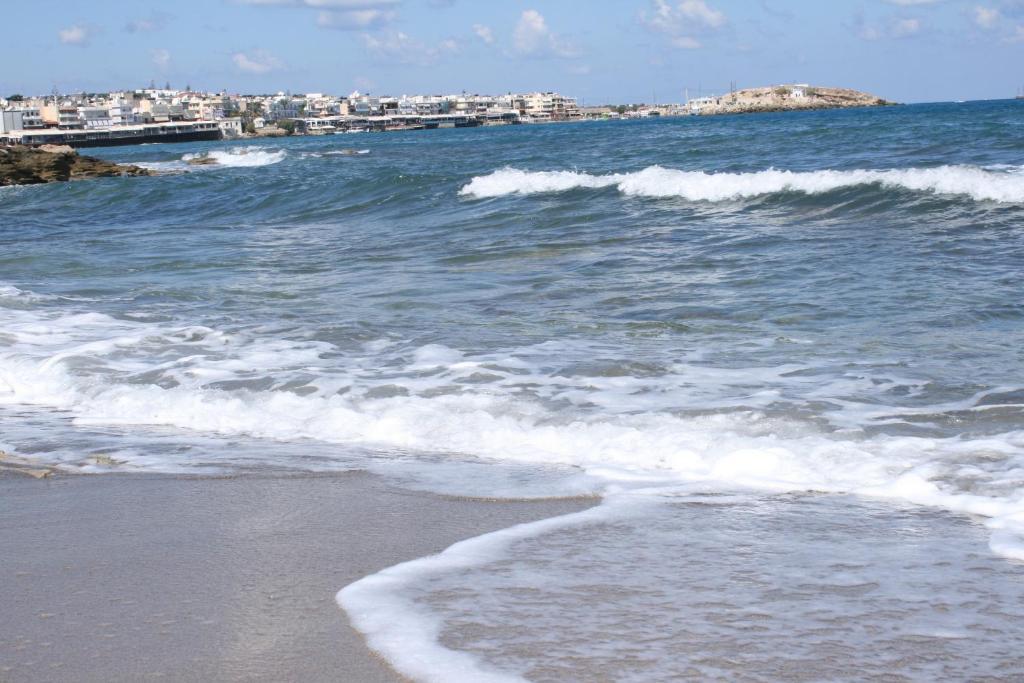 Blue Bay Apartments Hersonissos  Bilik gambar